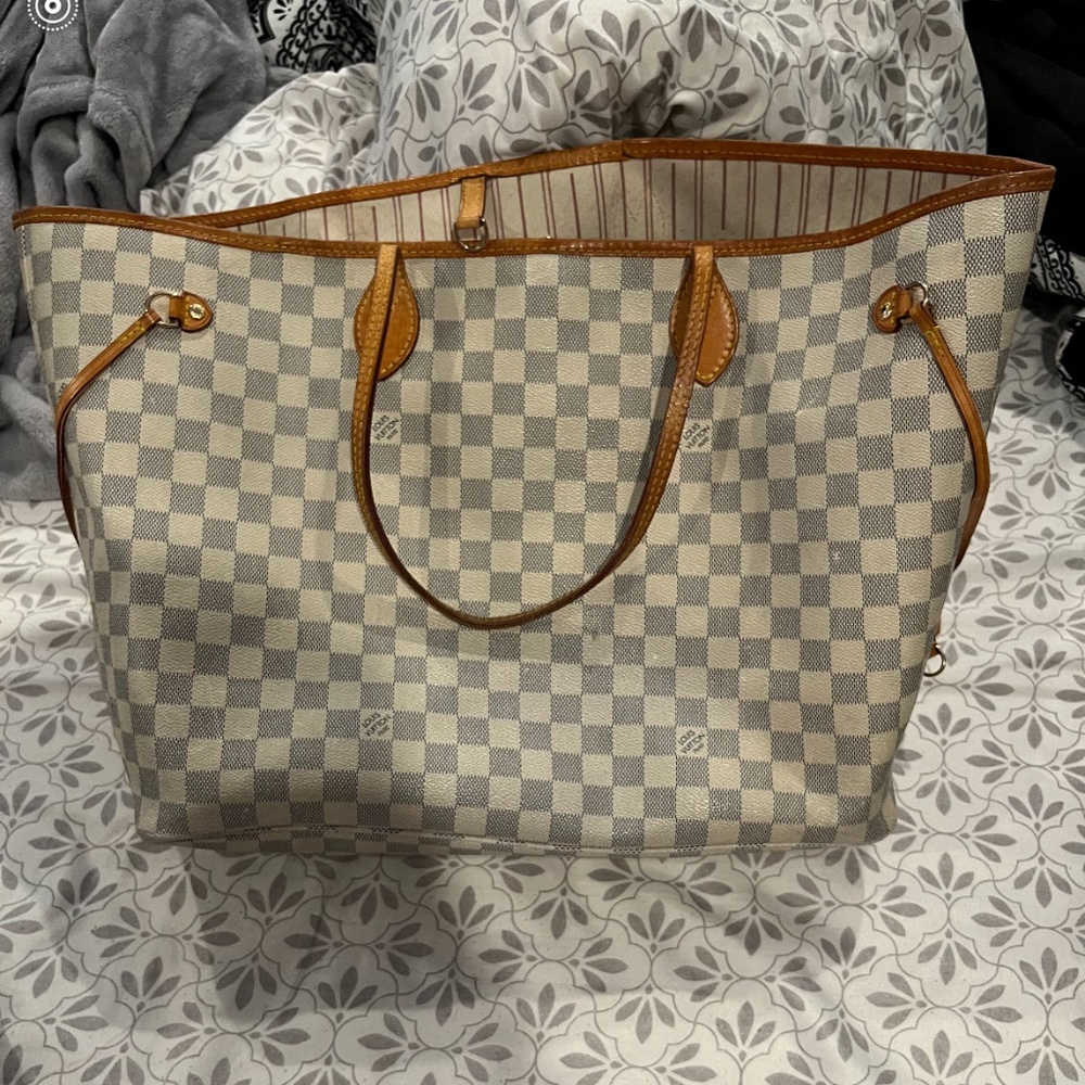 Louis Vuitton Tote